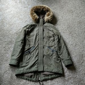 A&F sherpa lined parka